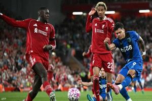 انطلاق الدوري الإنجليزي.. فوز ليفربول وهدف صلاح وحادث عنصرية