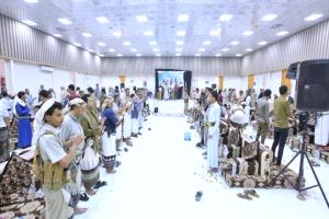 مأرب....مقاومة البيضاء تحيي الذكرى التاسعة لجريمة الغدر بمشائخ آل عمرمن قبل مليشيات الحوثي الإرهابية