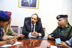 محافظ حضرموت يؤكد رفض الفوضى ويدعو لتوحيد الصفوف ودعم السلطة المحلية