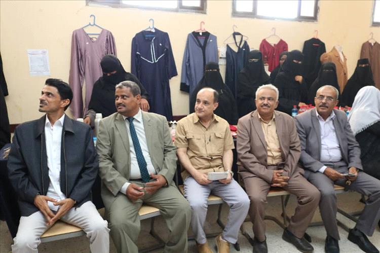 التعليم الفني يشارك في إحياء ذكرى الجلاء بإقامة بازار (فتاة الوطني) بالمعهد الوطني للتقنيين والمدربين دارسعد بالعاصمة عدن