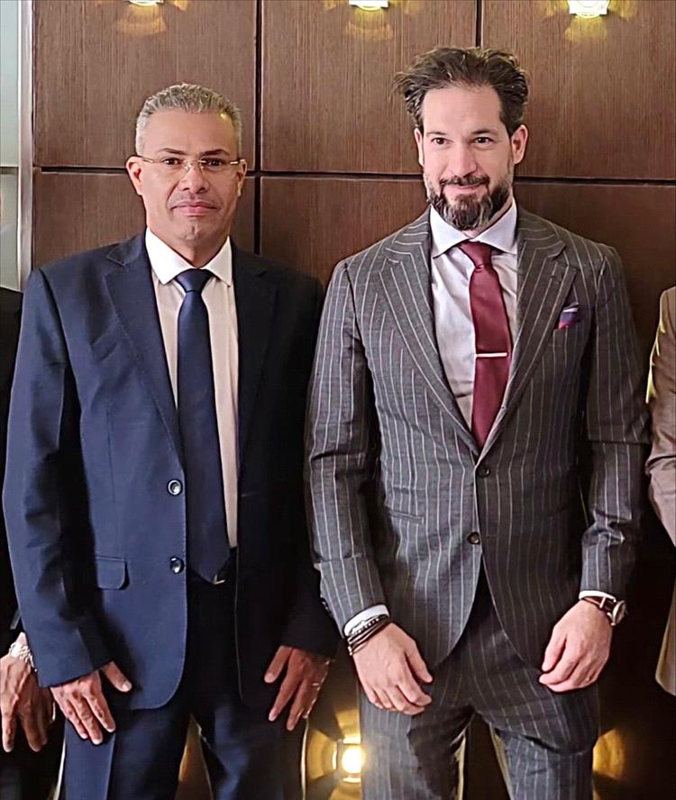 الصحفي فارس الصليحي يناقش مع القائم بالأعمال الأمريكي مخاطر التسوية ويدعو لدعم وجوه وطنية شابة