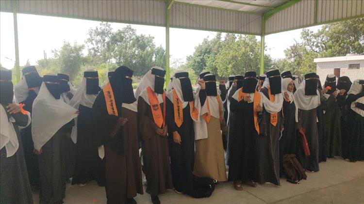 مؤسسة البركة للتنمية تقيم حلقات توعوية لحملة 16 يوم لمناهضة ومناصرة المرأة ضد العنف في مدارس الكود