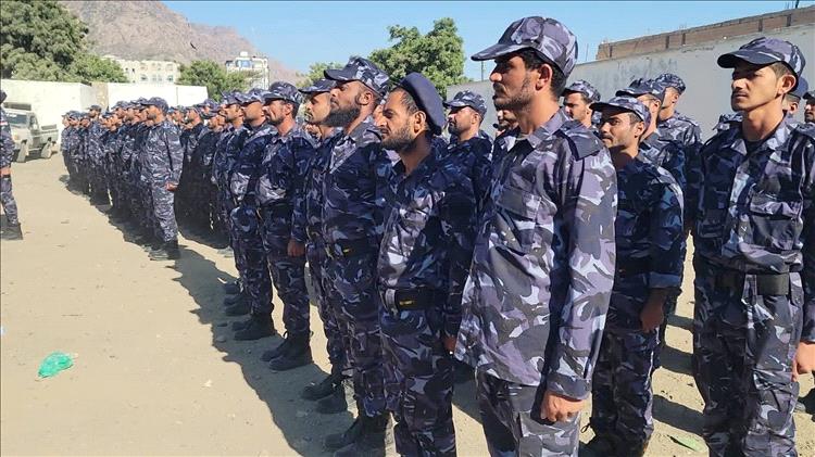 مدير عام شرطة الضالع يشرف على تجميع القوة الأمنية تمهيداً لإعادة تدويرها وتوزيعها وفق الاحتياج الميداني