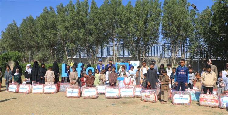 مأرب : تدشين مشروع توزيع كفالات الأيتام لـ561 يتيماً ويتيمة من 10 محافظات