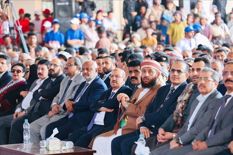 وزير الأوقاف يحيّي تضحيات الشهداء في انتفاضة ديسمبر
ويؤكد أن وحدة القوى الوطنية هي الطريق الوحيد لإنهاء الانقلاب