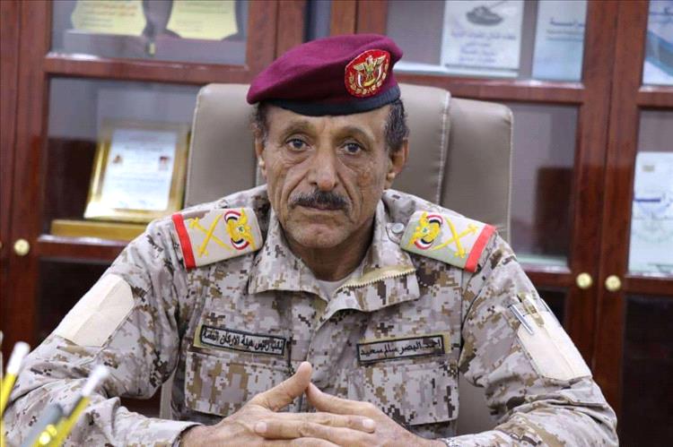 نائب رئيس هيئة الأركان العامة يعزي اللواء عبدالحكيم موسى الشعيبي بوفاة أخيه عبدالله