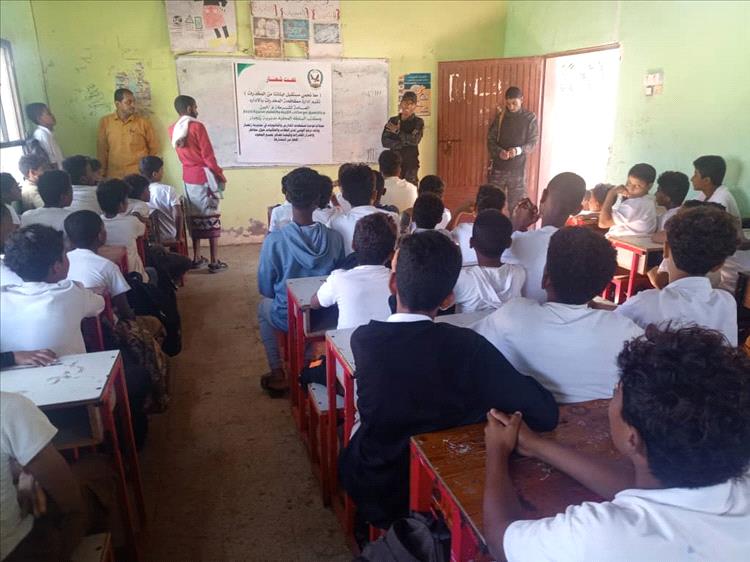مكافحة المخدرات في أبين تنفّذ حملات توعوية تحت شعار: "معًا نحمي مستقبل أبنائنا من المخدرات
