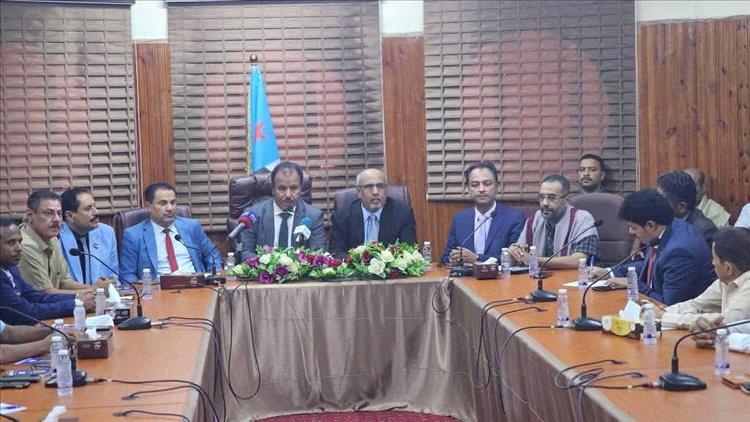 اجتماع هو الأول من نوعه للسلطة المحلية بوادي حضرموت في سيئون بحضور قيادات من المجلس الانتقالي الجنوبي