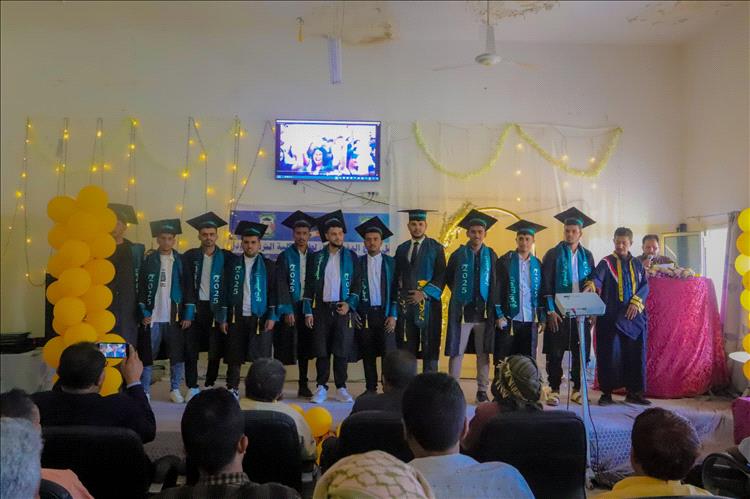 كلية التربية لودر تحتفي بتخريج الدفعة السابعة والعشرين برعاية قيادات محورية