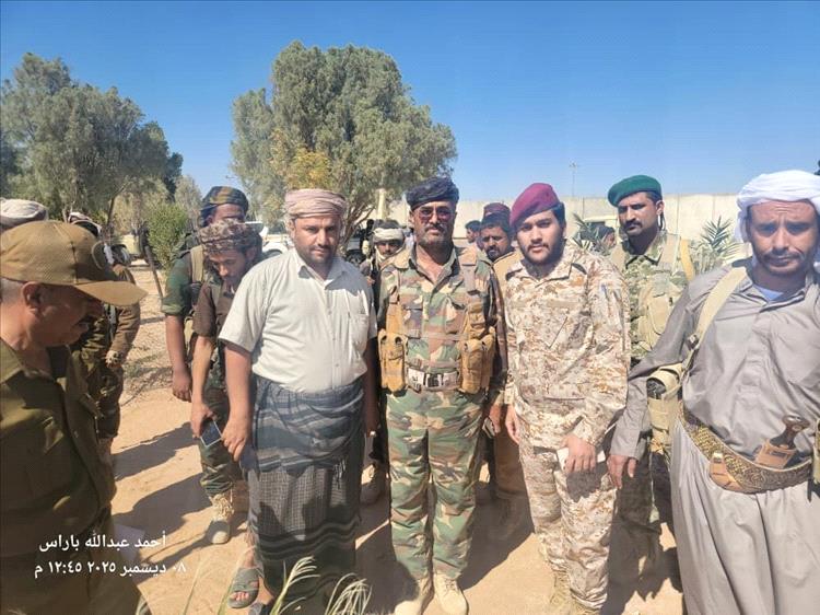 عاجل : قوات دفاع شبوة تتسلم حقول النفط في العقلة بحضور قيادات عسكرية وقبلية