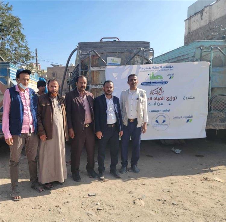 مؤسسة إنسان تدشن مشروعًا لتوفير أكثر من مليوني لتر من المياه الصالحة للشرب للنازحين في قعطبة