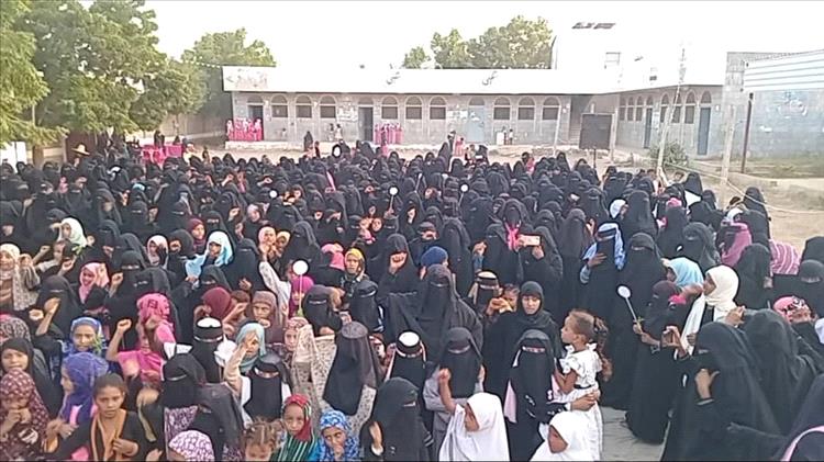 الأهدل يحذر من توظيف الحوثي للمناسبات الدينية لحشد النساء في تهامة