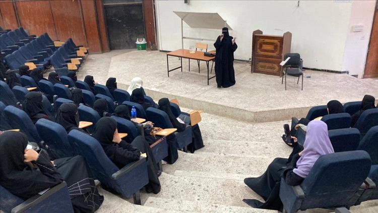 كلية الحقوق تنفذ دورة تدريبية متخصصة للطلاب