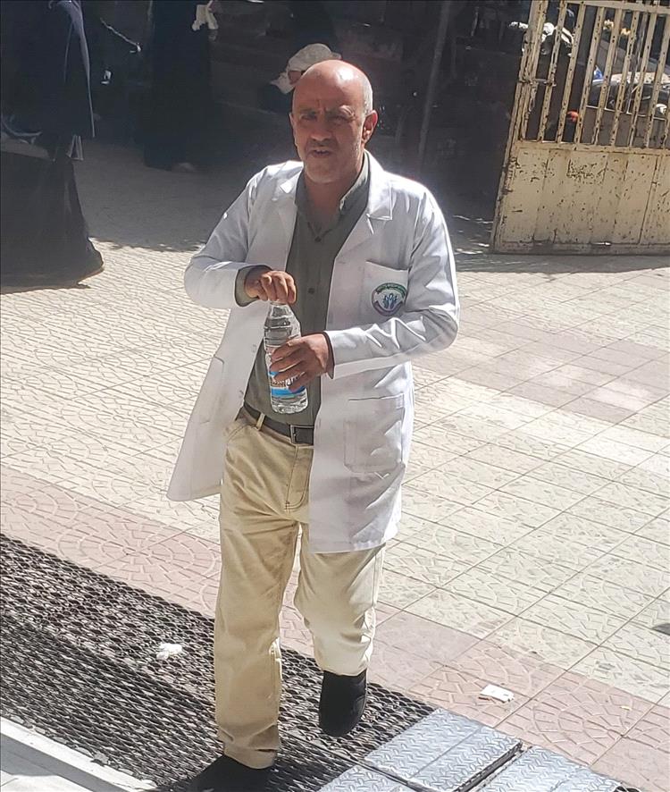 حادثة طريفة في صنعاء: مواطن يظن نفسه 
بقبضة “المخابرات الحوثية” قبل أن يكتشف أن هاتفه سُرق بخدعة محكمة