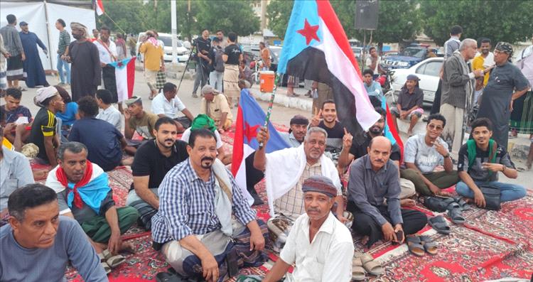 خور المكلا.. قلب الجنوب النابض يرفض الانتظار وتأييد قيادي عالٍ للانتصارات العسكرية