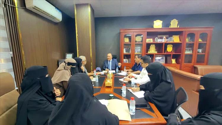 لجنة إعداد الموازنة لوزارة الصناعة والتجارة تبحث الأولويات الملحة لتعزيز كفاءة الأداء للعام 2026م