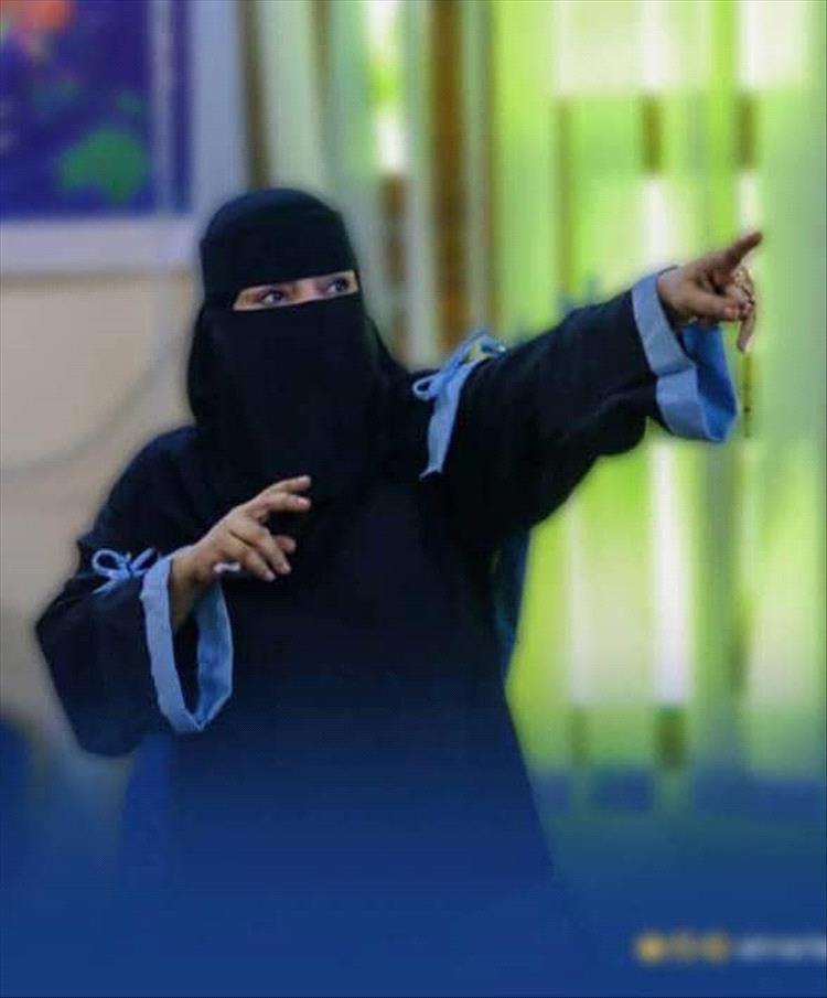 جامعة حضرموت تكلِّف الدكتورة إيمان اللحمدي رئيسا لقسم الاجتماع والخدمة الاجتماعية بكلية الآداب والعلوم الإنسانية