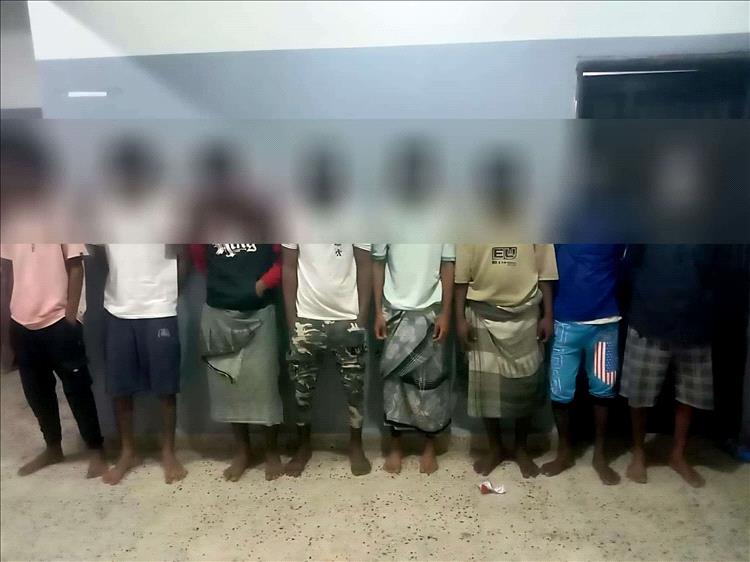 أمن عدن يطيح بعصابة متخصصة في سرقة ممتلكات المواطنين