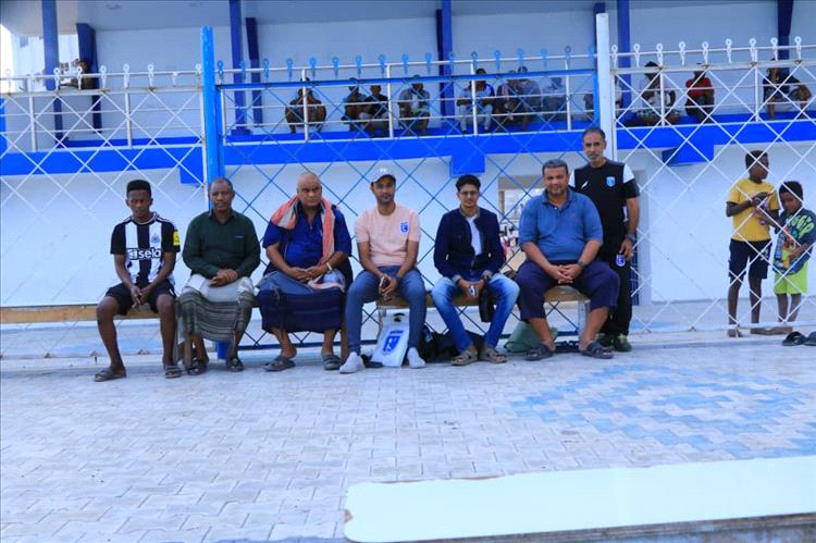 رئيس الإعلام الرياضي بساحل حضرموت يحضر اخر تدريبات ممثل اليمن في بطولة الأندية الخليجية