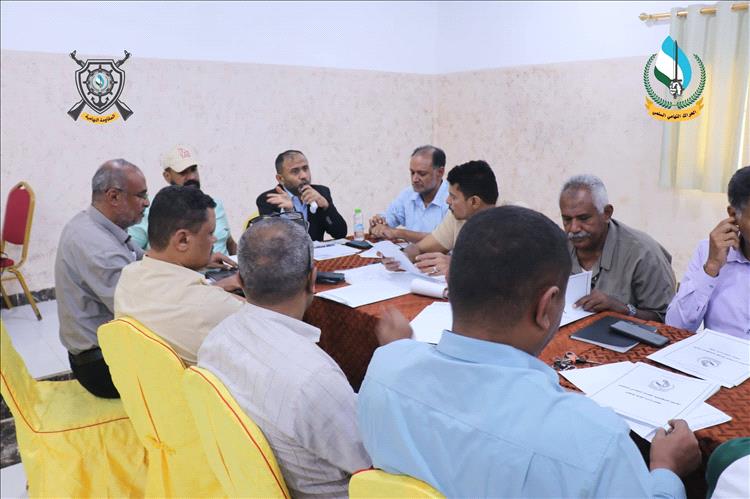 اجتماع قيادات الحراك والمقاومة التهامية لمناقشة اللائحة الداخلية المنظمة لعمل الحراك