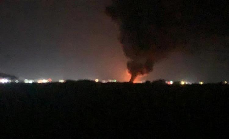 إخماد حريق في مطار عتق الدولي