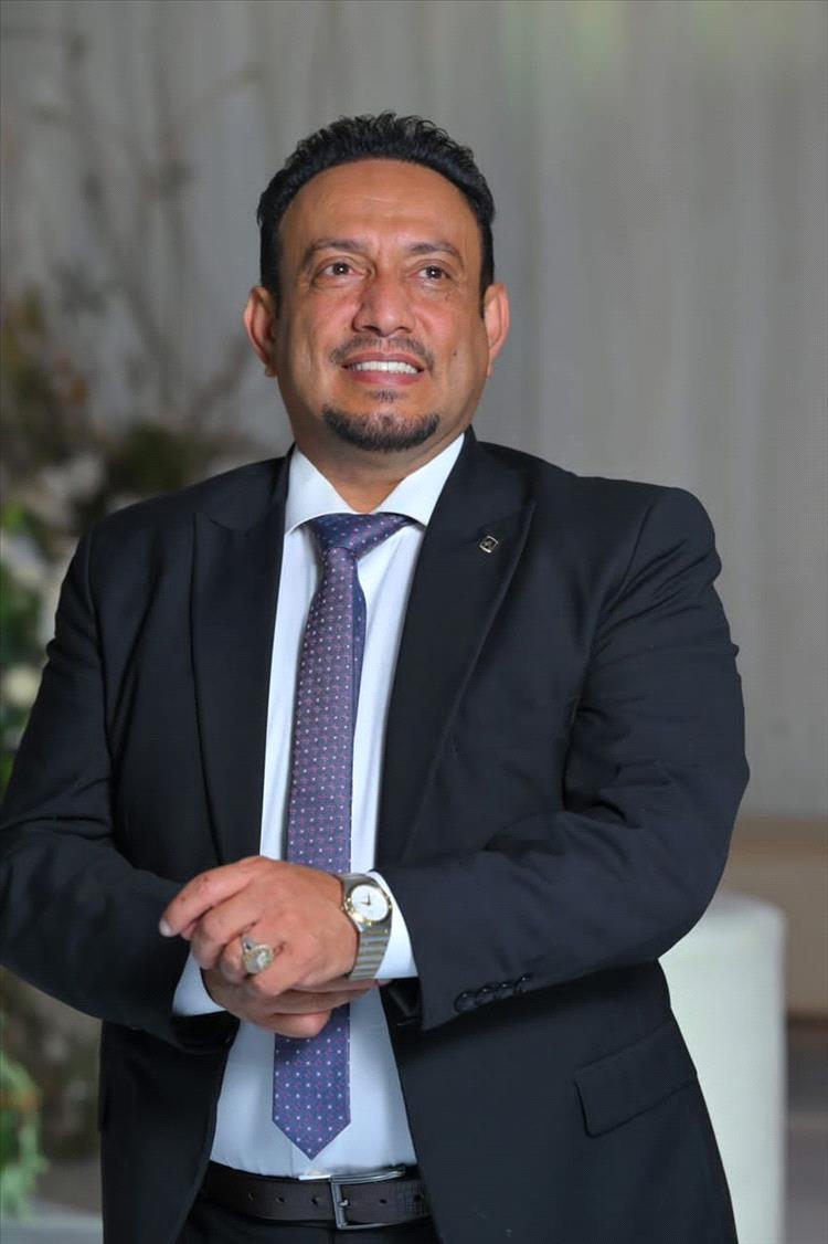 رشيد الأنسي: تسهيلات الحوثي الجمركية تُغرق الأسواق وتضرب اقتصاد المناطق المحررة