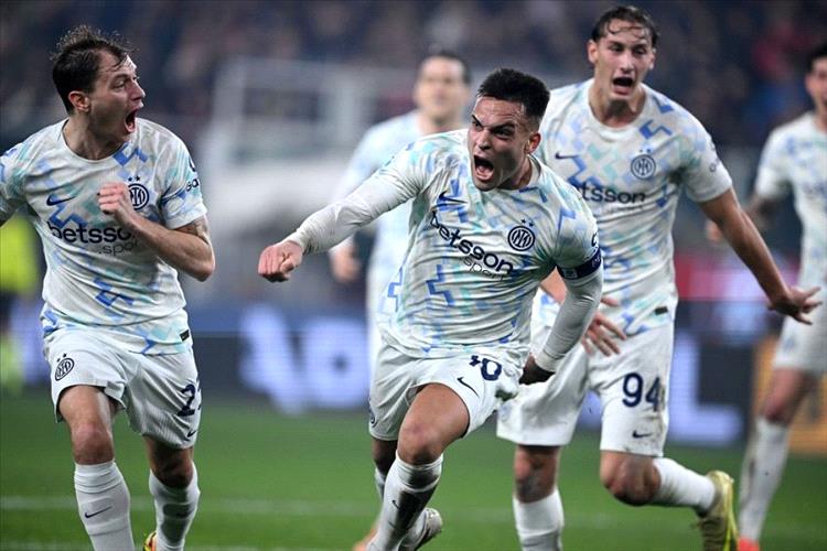 إنتر ميلان يعتلي صدارة الدوري الإيطالي بفوزه على جنوة بهدفين مقابل هدف 