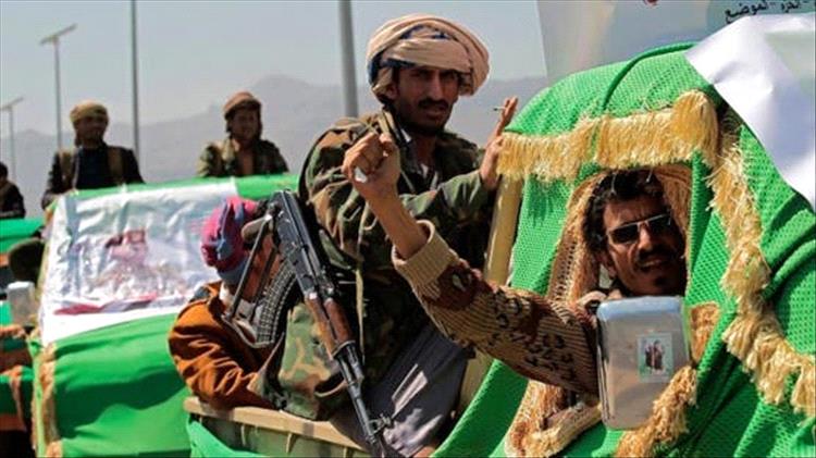 مُجددًا.. أمهات المختطفين تطالب باستبعاد رئيس وفد الحوثي ونائبه من مفاوضات مسقط