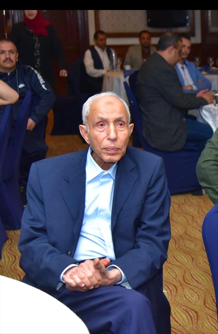 عبدالواسع هائل : تزايد المساحات المزروعة بالقات ينذر بالخطر