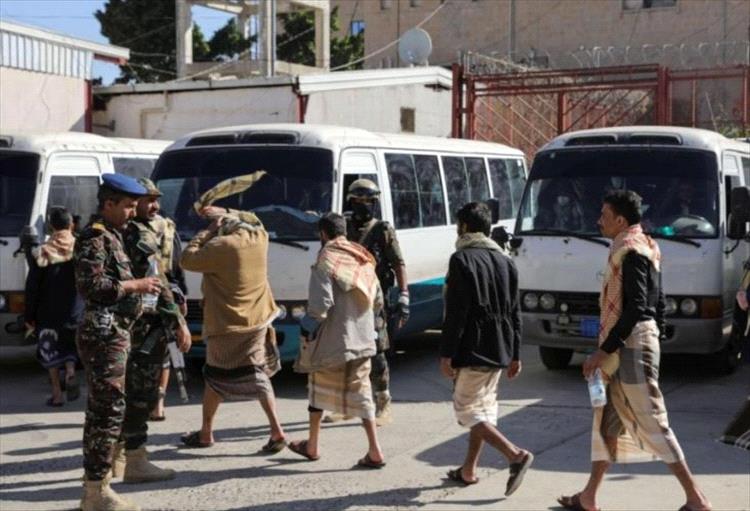 مصدر حكومي: مفاوضات الأسرى في سلطنة عُمان تقترب من اتفاق كامل وإغلاق الملف نهائيًا