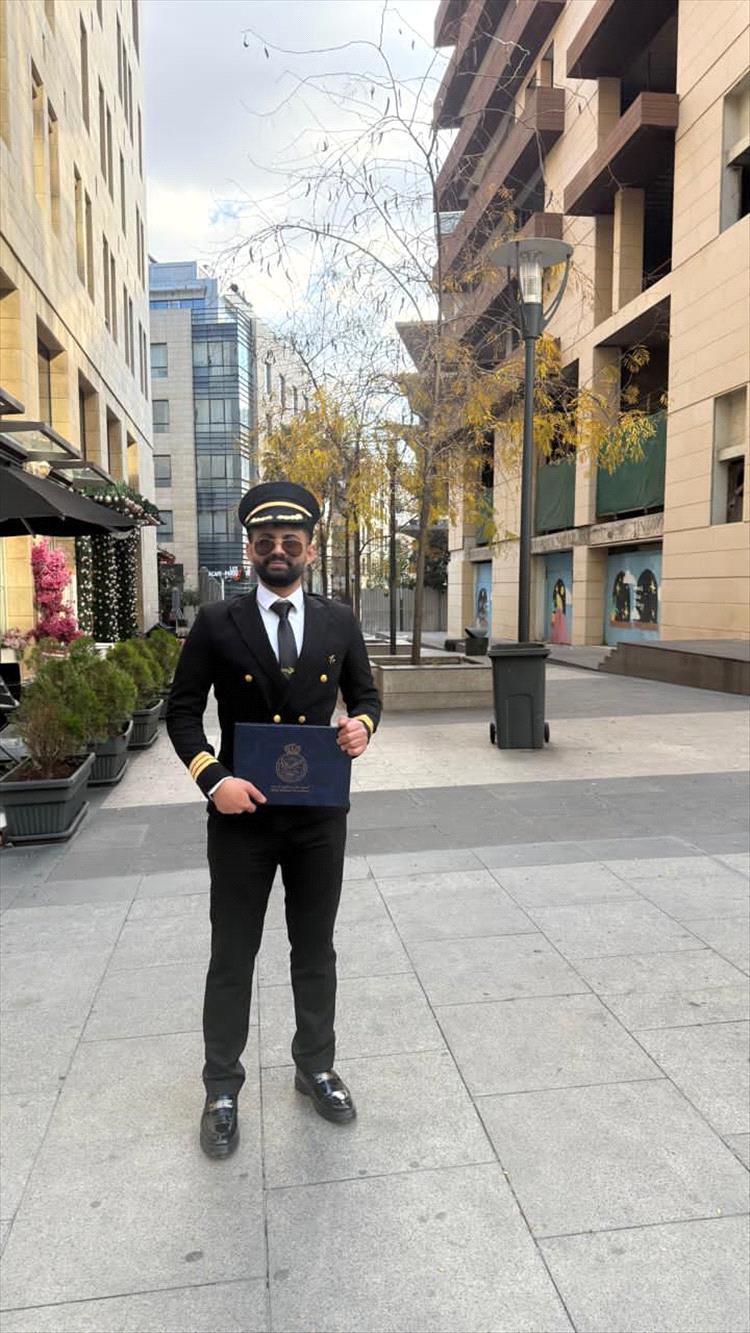 خالد وليد محمد علوي السقاف يتخرّج مهندس طيران من جامعات تركية وأردنية