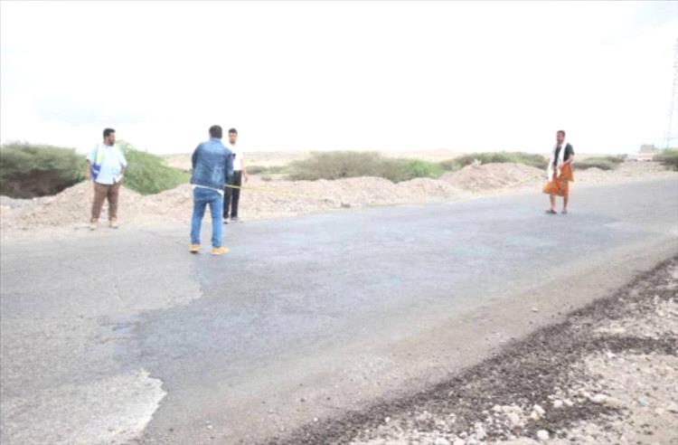 لجنة صندوق صيانة الطرق تتسلم مشروع عبّارة العند في لحج