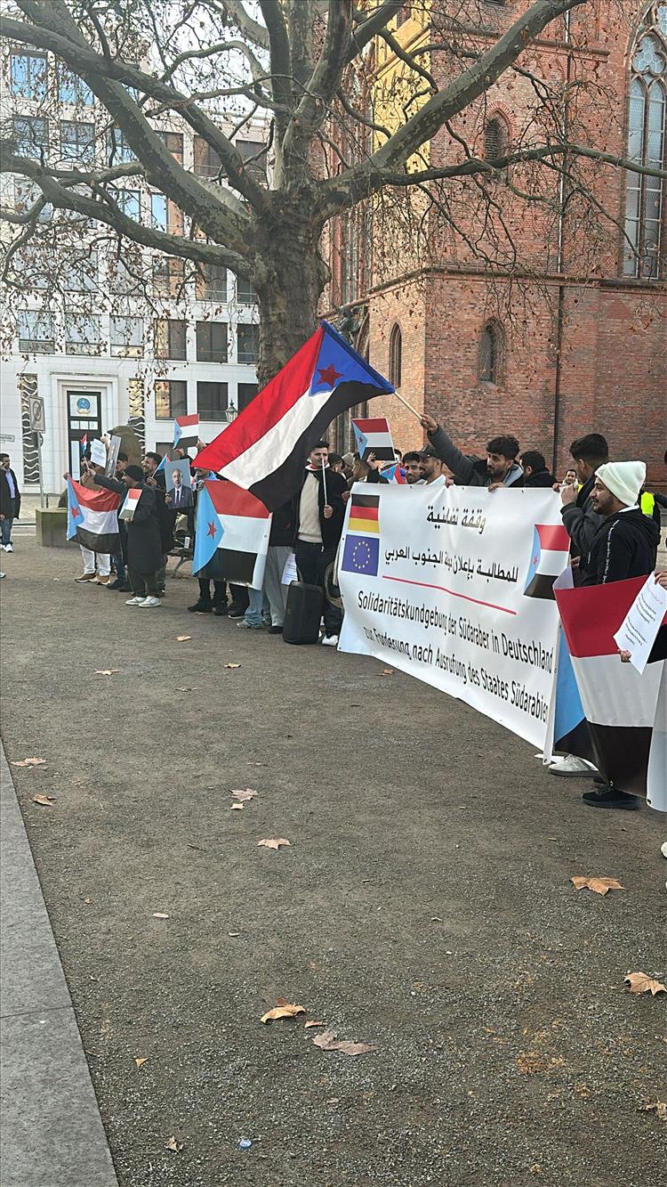 في قلب برلين.. الجالية الجنوبية تهتف للاستقلال الثاني وتبارك انتصارات الجنوب