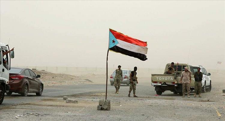 قيادي في الحراك الجنوبي يدعو لإعلان استقلال الجنوب.. وسياسي كويتي يعلّق 