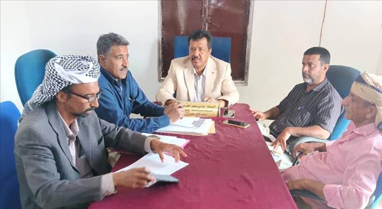 لجنة المناقصات العامة بمديرية رضوم تقر وثائق المشاريع التي سوف تعلن للمناقصة