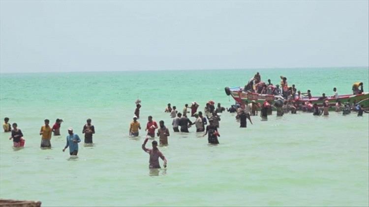 عودة 51 صياداً يمنياً إلى المخا بعد الإفراج عنهم من قبل السلطات الإريترية