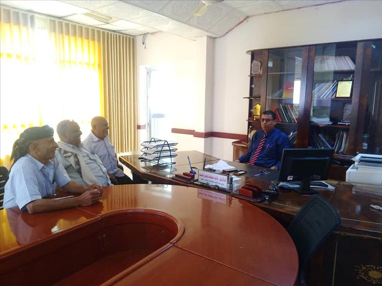 مدير عام مكتب الصحة بلحج يلتقي بمدير عام المضاربة ويناقش سير العمل الصحي بالمديرية