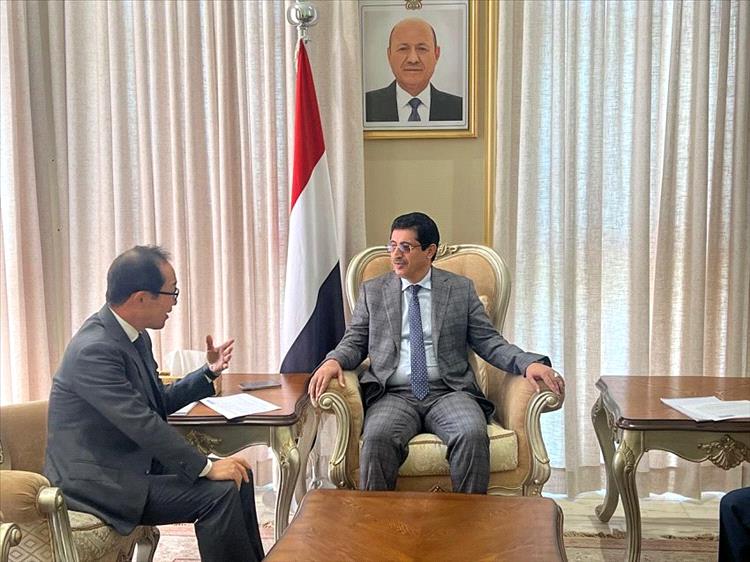 وكيل وزارة الخارجية يبحث مع السفير الياباني تعزيز التعاون الثنائي في مختلف المجالات