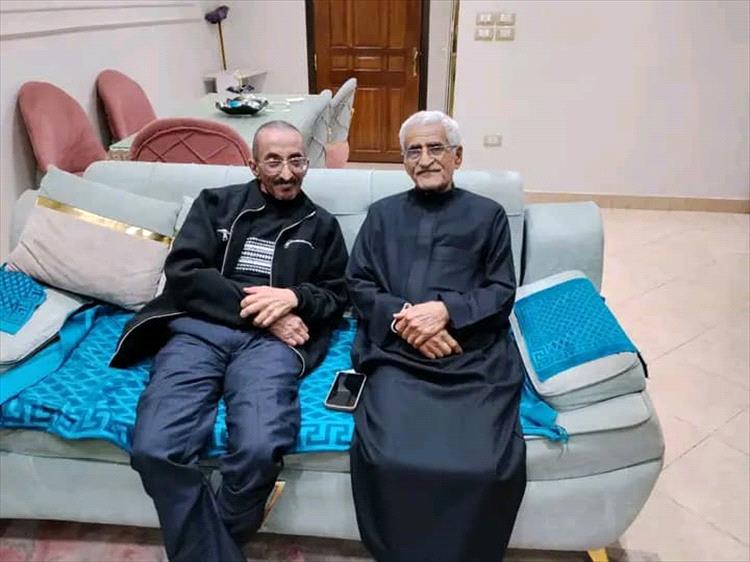 شيخ مكتب كلد يافع يزور الأستاذ عبدالرقيب الشنبكي في مقر إقامته بالقاهرة