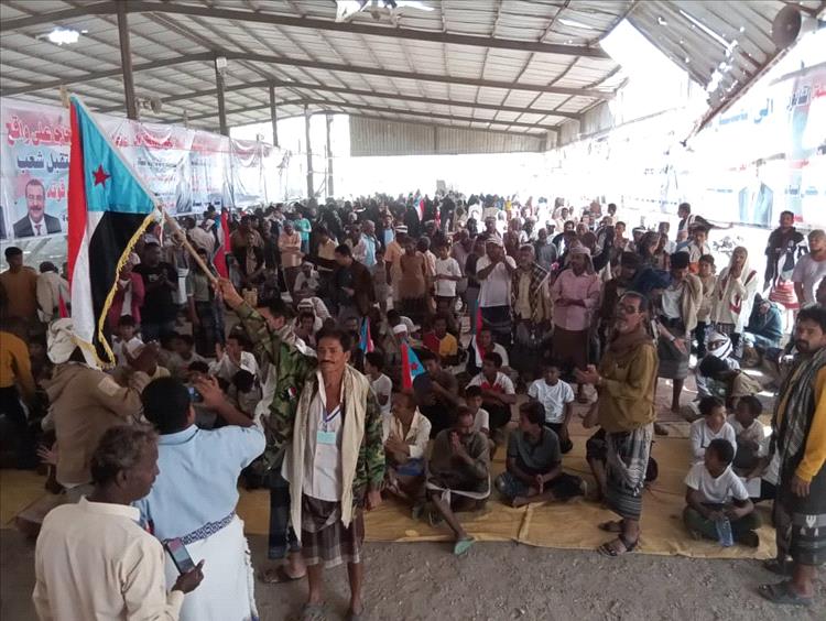 مخيم الاعتصام المفتوح في أبين يواصل فعالياته للمطالبة بإعلان دولة الجنوب العربي