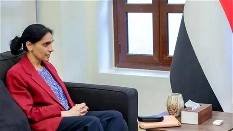 سفيرة بريطانيا تؤكد دعم استقلالية البنك المركزي اليمني