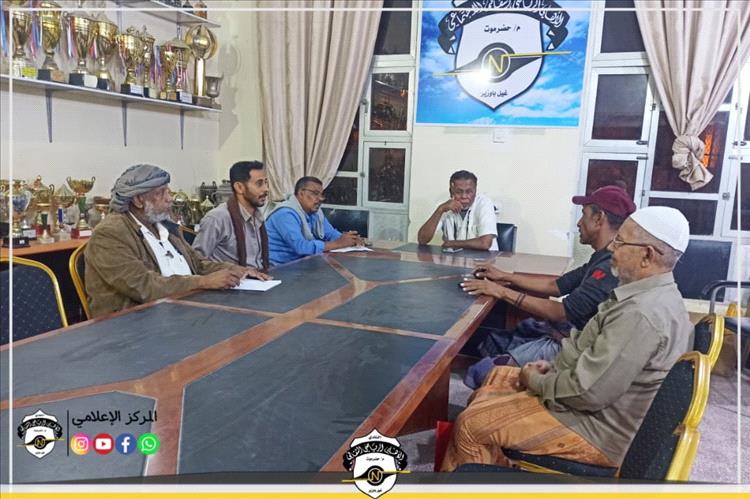 أهلي الغيل يناقش التحضيرات الأولية لإقامة بطولة الفقيد الكابتن فريد عبدالله الغريب للكرة الطائرة الشاطئية على مستوى الجمهورية