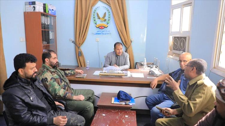 الوكيل العامري والعميد بن حبيش يتفقدان سير العمل في عدد من الادارات والمصالح الأمنية بسيئون