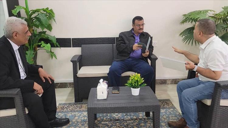 مدير عام المنصورة يشيد بتدخلات مؤسسة يمان للتنمية في دعم القطاع الصحي بالمديرية 