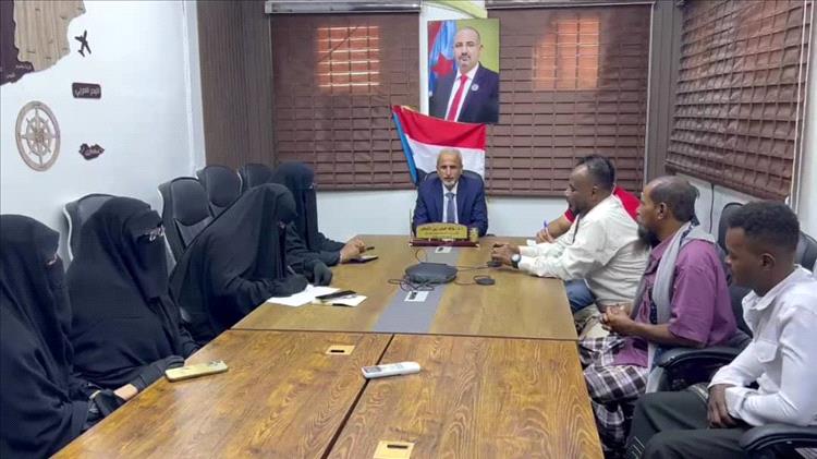 الوكيل الشبحي يلتقي وفدًا من مكتب الصحة في محافظة المهرة ويناقش معه الاحتياجات الصحية للمحافظة