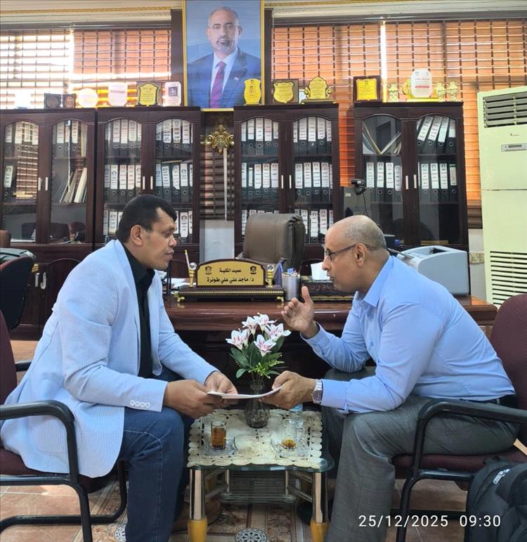 مدير العلاقات العامة بمؤسسة عدن الغد يلتقي عمداء كليتي طب الأسنان والحقوق 