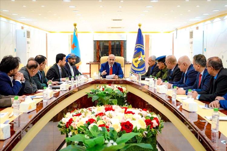 قيادة المجلس الانتقالي برئاسة اللواء الزبيدي تعقد اجتماع هام في عدن و(عدن الغد) تنشر تفاصيله 