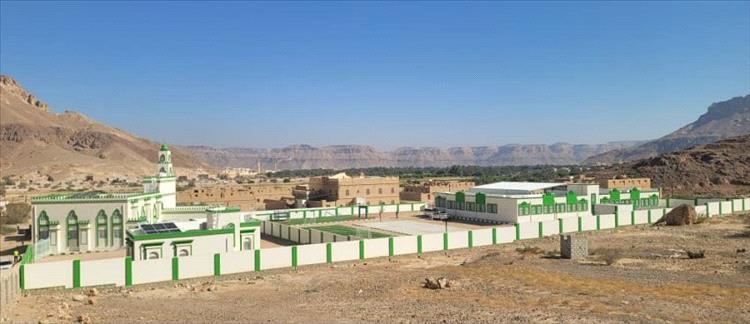 افتتاح مشروع مجمع الأندلس التنموي بمنطقة تاربة بسيئون