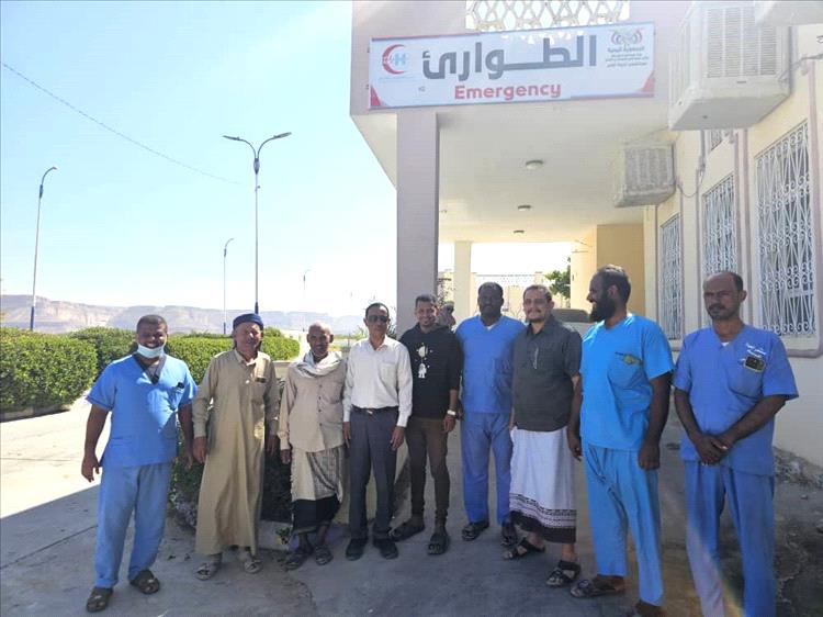 الدكتور العمودي يطلع على الخدمات الطبية في المراكز والمستشفيات في المديريات الغربية بوادي حضرموت