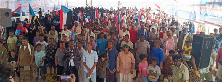 زنجبار.. نبض الجنوب الذي لا يهدأ وشعلة الاعتصام التي لا تنطفى